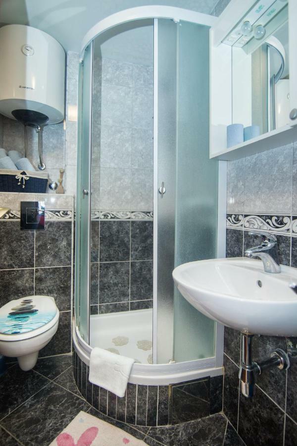 Apartments Matko Подгора Экстерьер фото